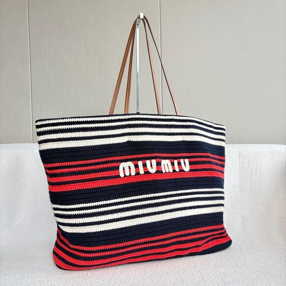 Miu Miu Women Pre-Loved Bag Very Good Condition - Picture 6 of 9